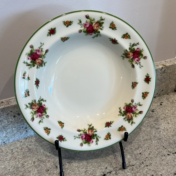 Royal Albert Casual Classics Old Country Roses Fine China Pasta Bowl 11.25” - Picture 2 of 5